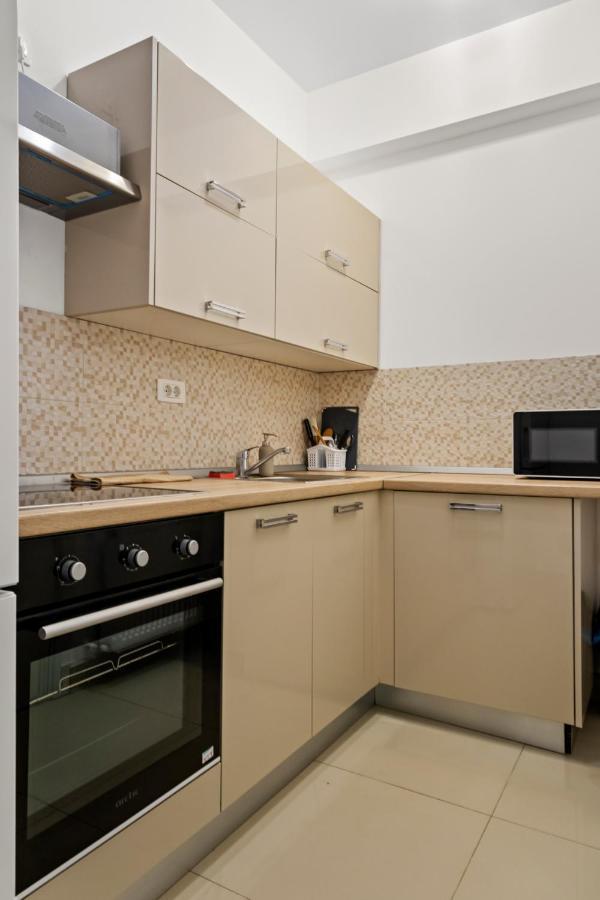 Aquarius: Upscale Flat In The Heart Of Bucharest! Daire Dış mekan fotoğraf